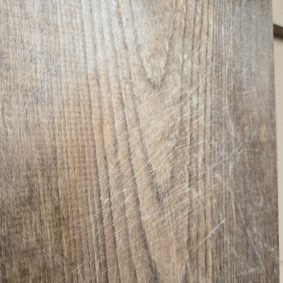 Vintage Hand Painted Folk Art Daisy Amish Lady Welcome Friends Cutting Board - Picture 7 of 11